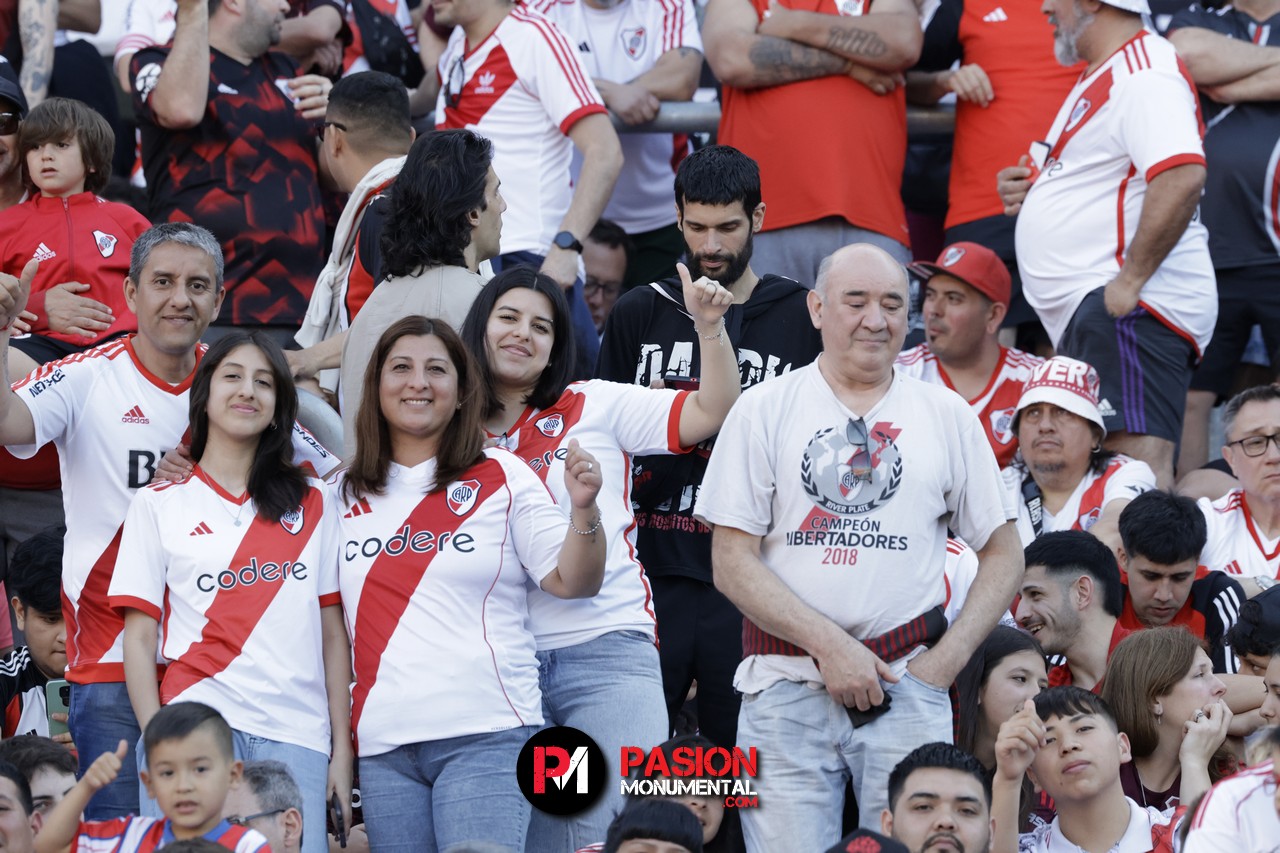 ¡Buscate en el partido de River frente a Talleres en el Monumental!