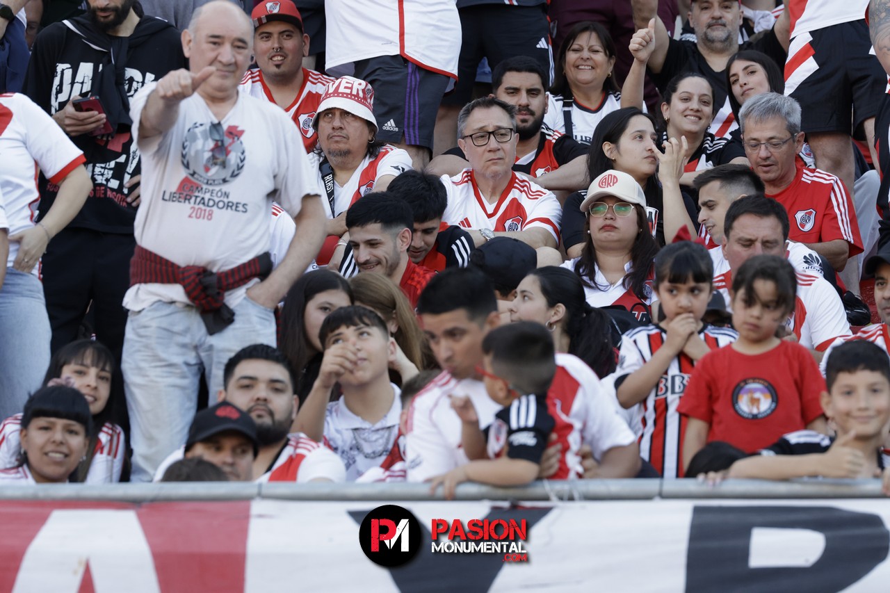 ¡Buscate en el partido de River frente a Talleres en el Monumental!