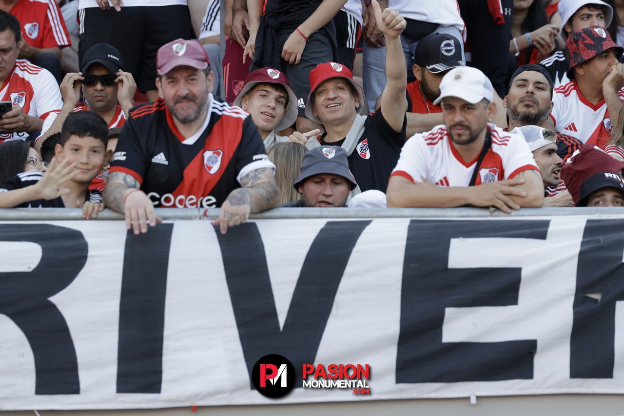 ¡Buscate en el partido de River frente a Talleres en el Monumental!