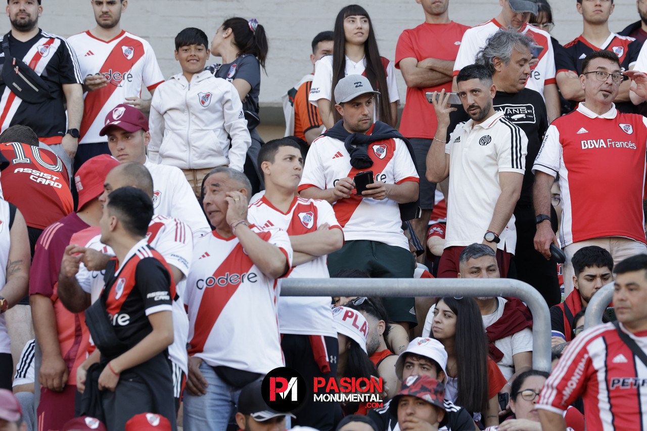 ¡Buscate en el partido de River frente a Talleres en el Monumental!