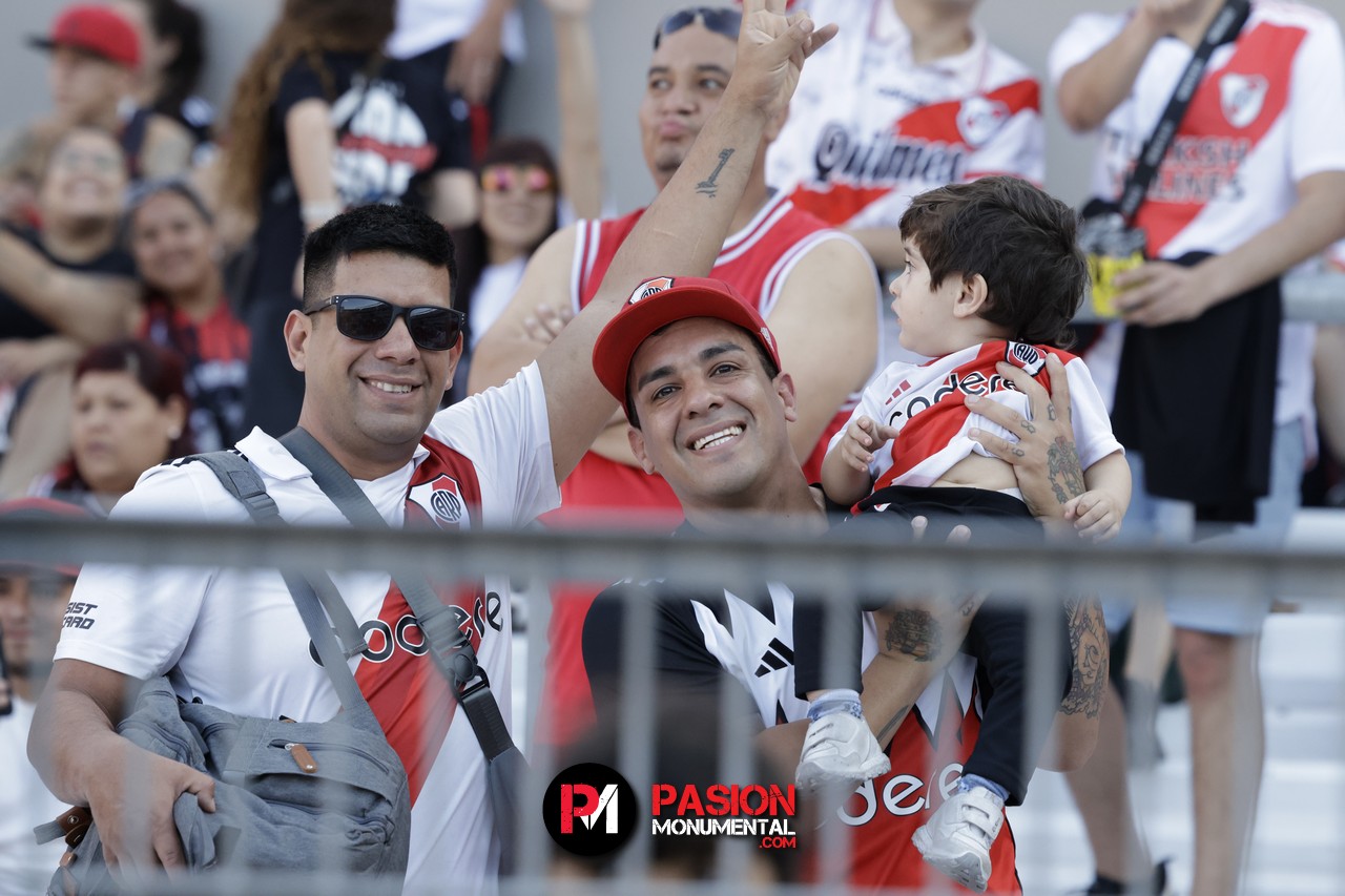 ¡Buscate en el partido de River frente a Talleres en el Monumental!