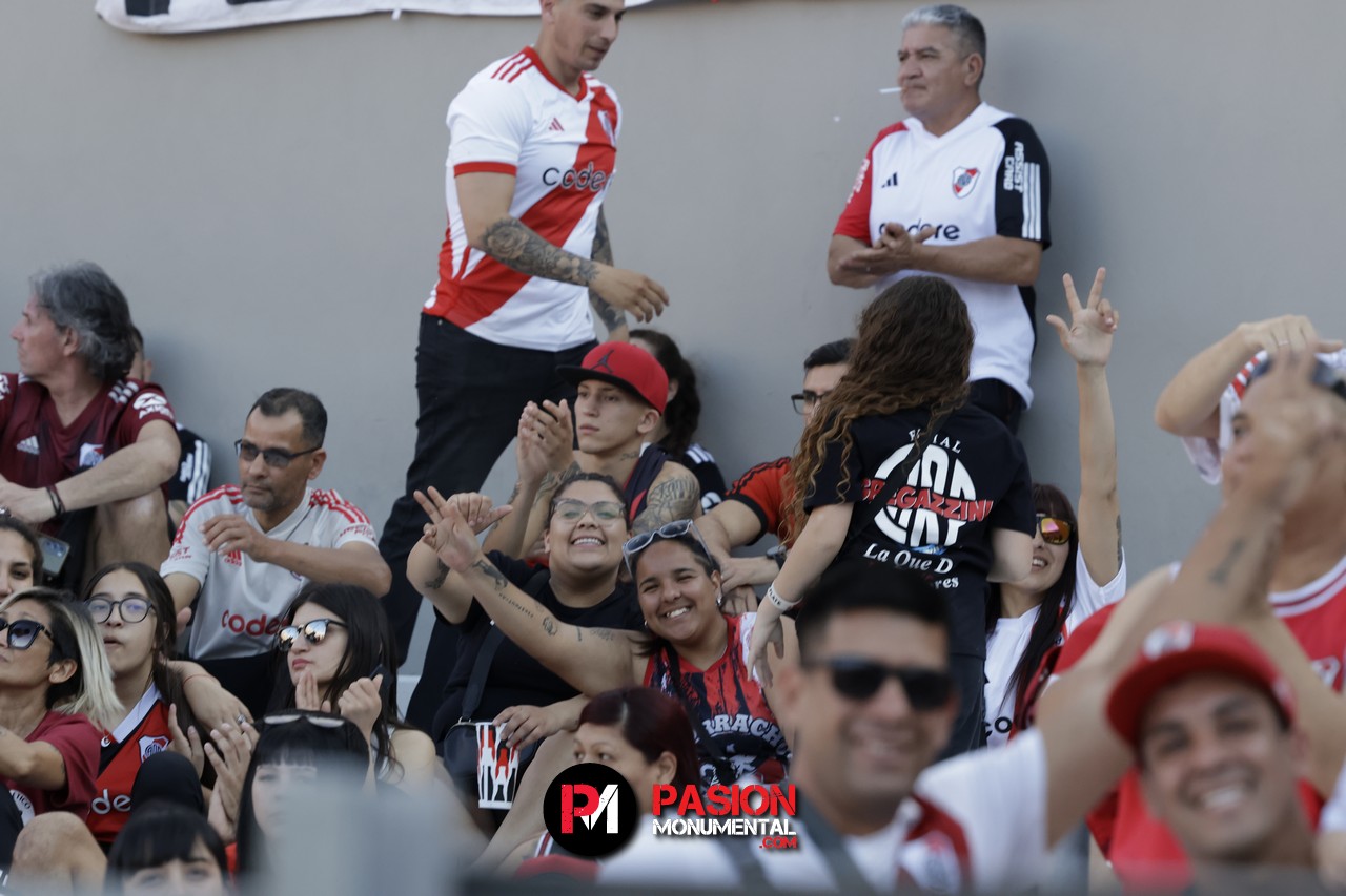 ¡Buscate en el partido de River frente a Talleres en el Monumental!