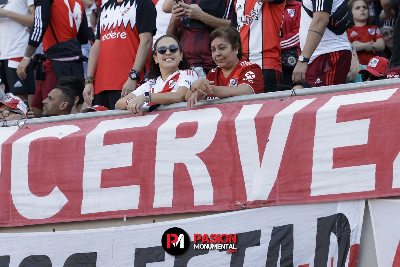 ¡Buscate en el partido de River frente a Talleres en el Monumental!