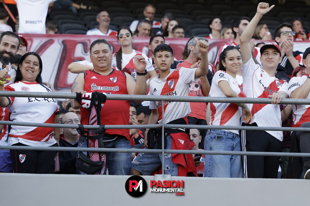¡Buscate en el partido de River frente a Talleres en el Monumental!
