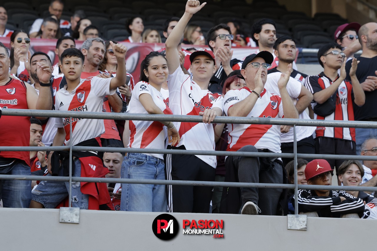 ¡Buscate en el partido de River frente a Talleres en el Monumental!