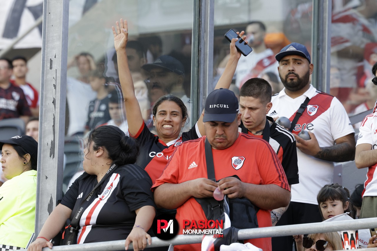 ¡Buscate en el partido de River frente a Talleres en el Monumental!