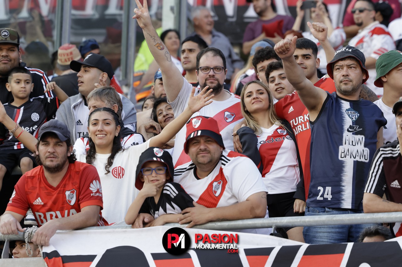 ¡Buscate en el partido de River frente a Talleres en el Monumental!