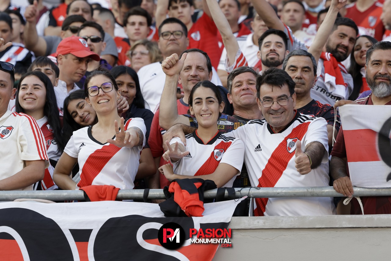 ¡Buscate en el partido de River frente a Talleres en el Monumental!