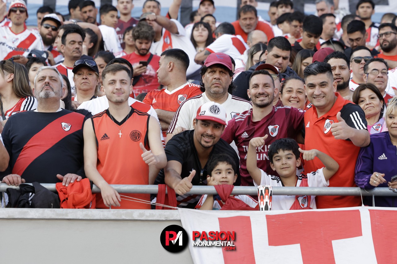¡Buscate en el partido de River frente a Talleres en el Monumental!