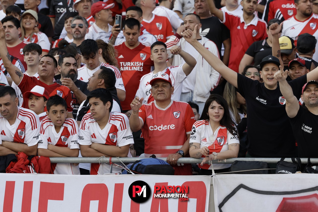 ¡Buscate en el partido de River frente a Talleres en el Monumental!