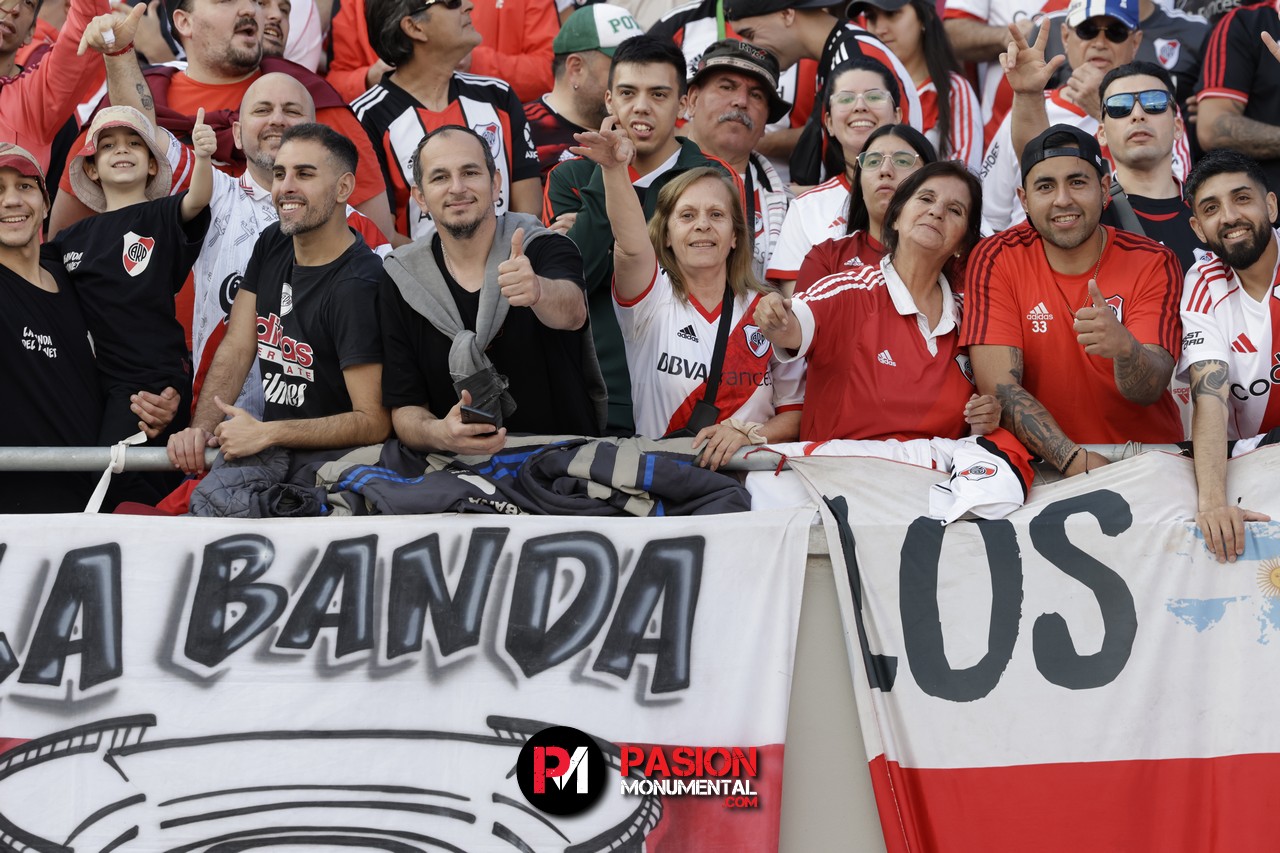 ¡Buscate en el partido de River frente a Talleres en el Monumental!