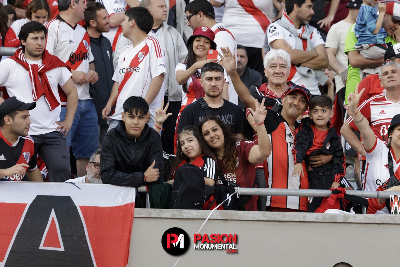 ¡Buscate en el partido de River frente a Talleres en el Monumental!