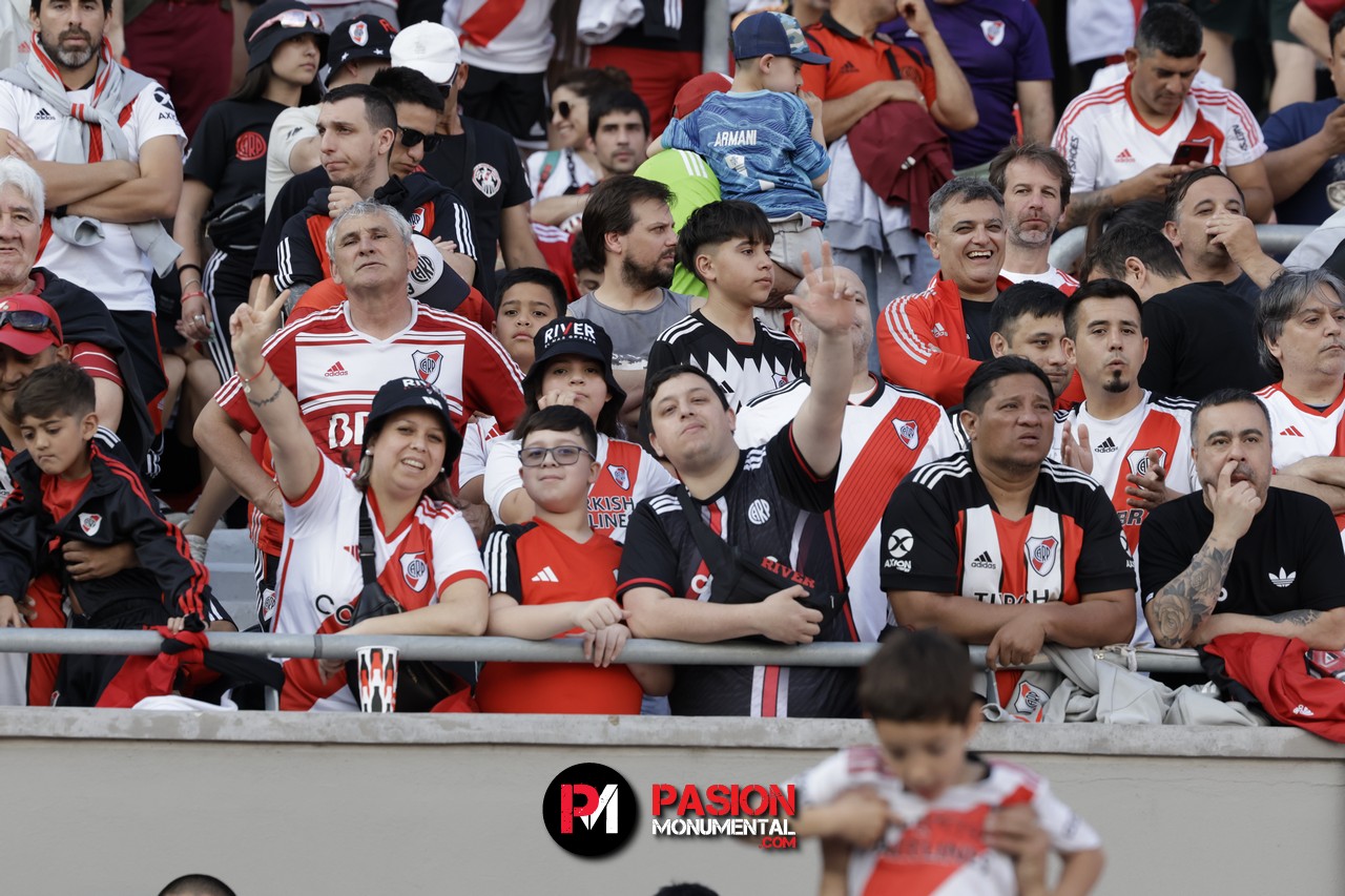 ¡Buscate en el partido de River frente a Talleres en el Monumental!