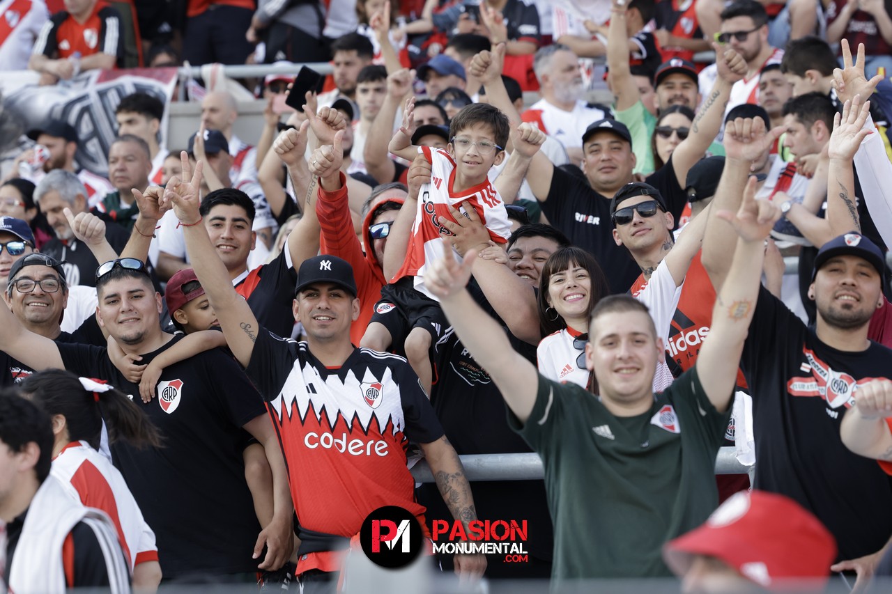 ¡Buscate en el partido de River frente a Talleres en el Monumental!