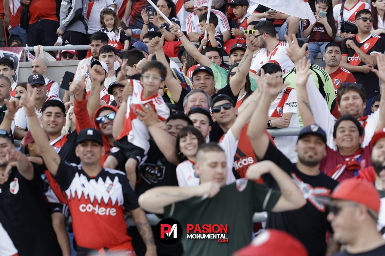 ¡Buscate en el partido de River frente a Talleres en el Monumental!