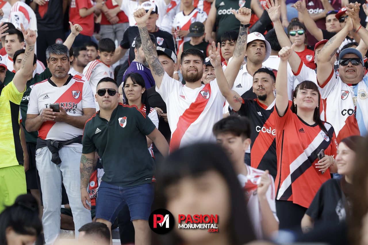 ¡Buscate en el partido de River frente a Talleres en el Monumental!