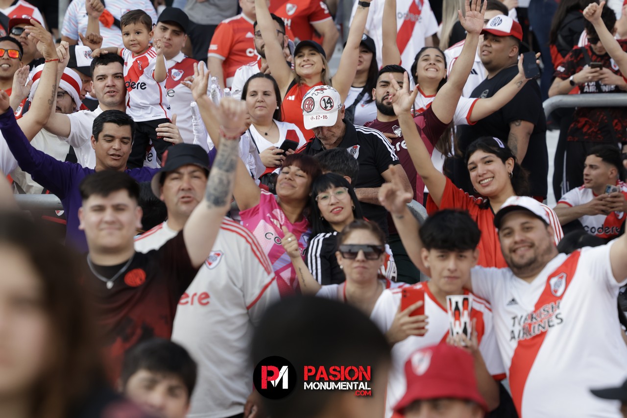 ¡Buscate en el partido de River frente a Talleres en el Monumental!