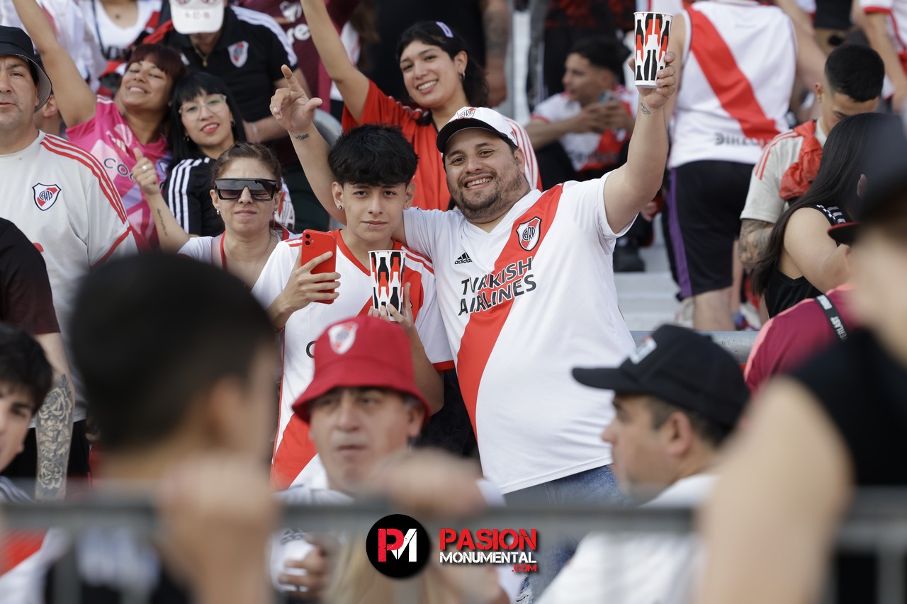 ¡Buscate en el partido de River frente a Talleres en el Monumental!