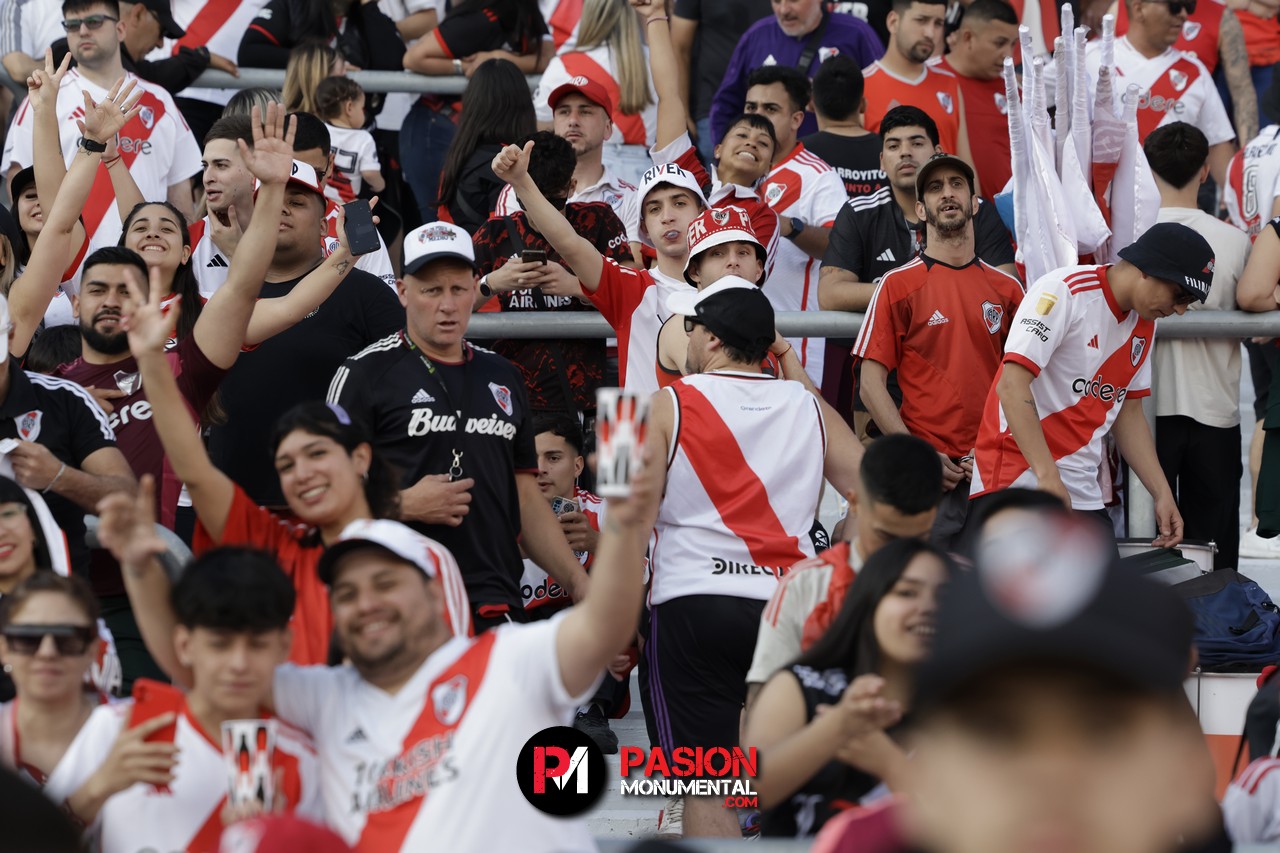 ¡Buscate en el partido de River frente a Talleres en el Monumental!