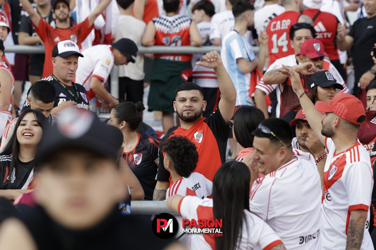 ¡Buscate en el partido de River frente a Talleres en el Monumental!