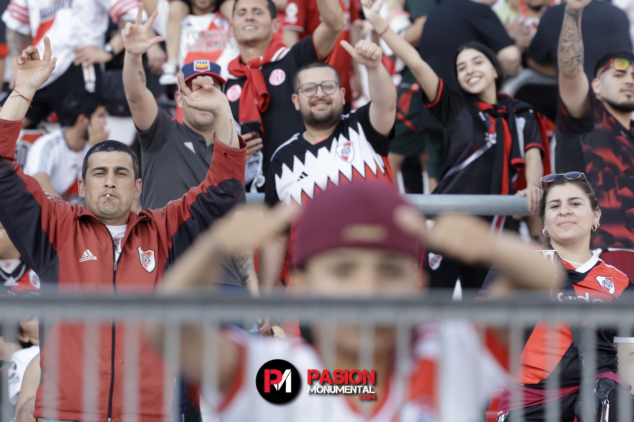 ¡Buscate en el partido de River frente a Talleres en el Monumental!