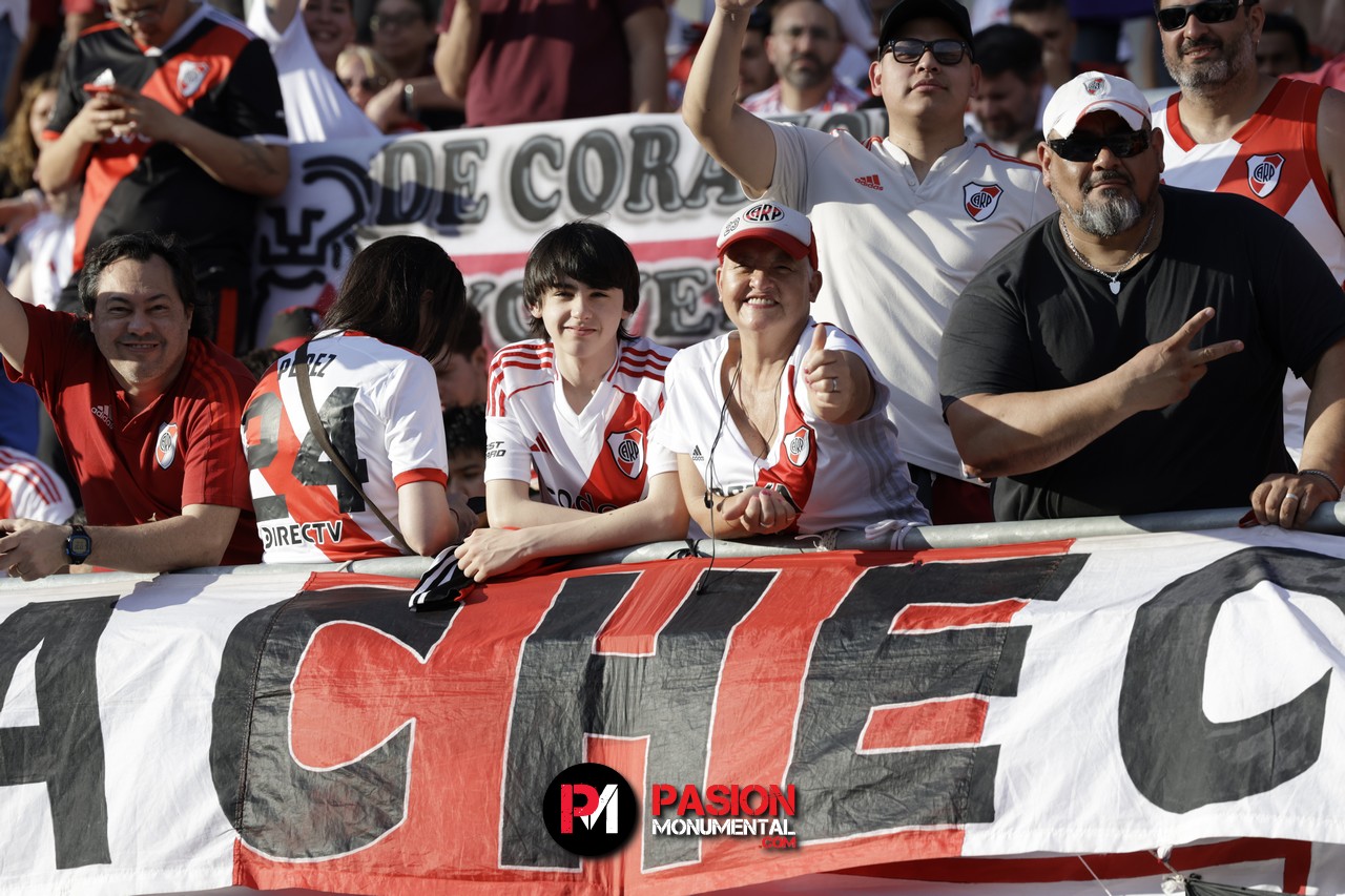 ¡Buscate en el partido de River frente a Talleres en el Monumental!