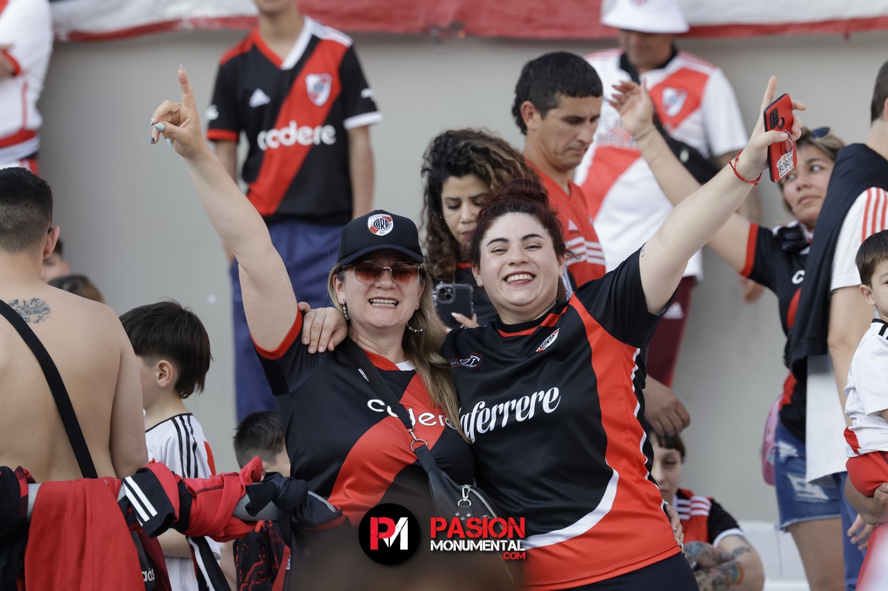 ¡Buscate en el partido de River frente a Talleres en el Monumental!