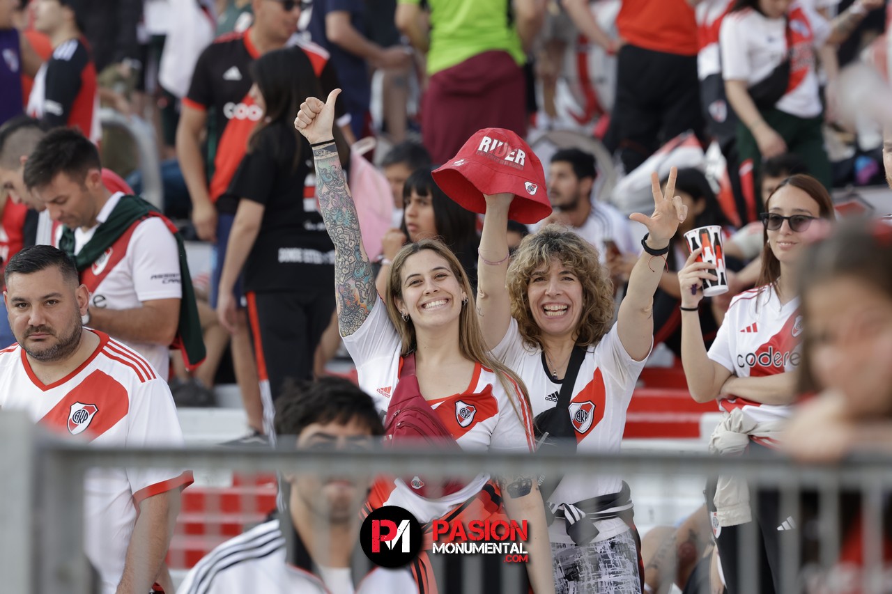 ¡Buscate en el partido de River frente a Talleres en el Monumental!