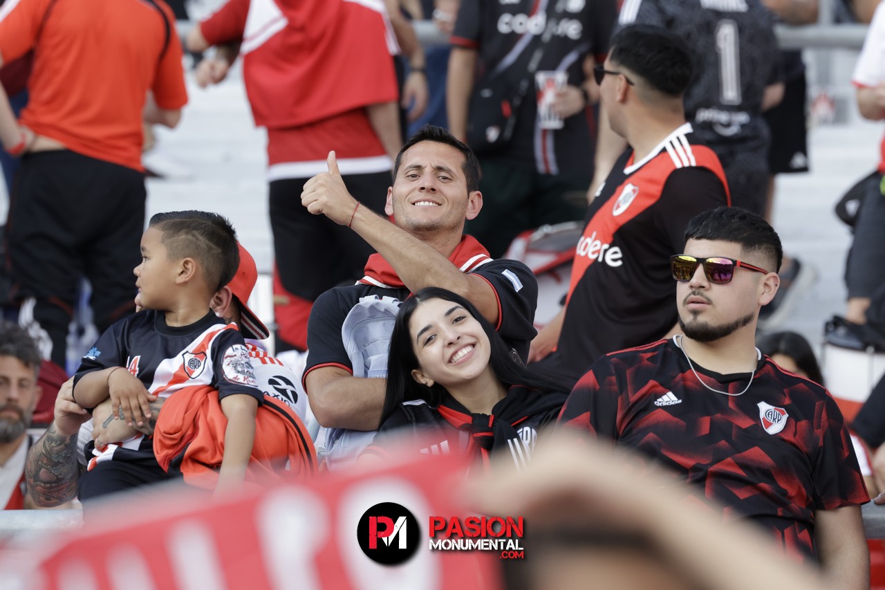 ¡Buscate en el partido de River frente a Talleres en el Monumental!