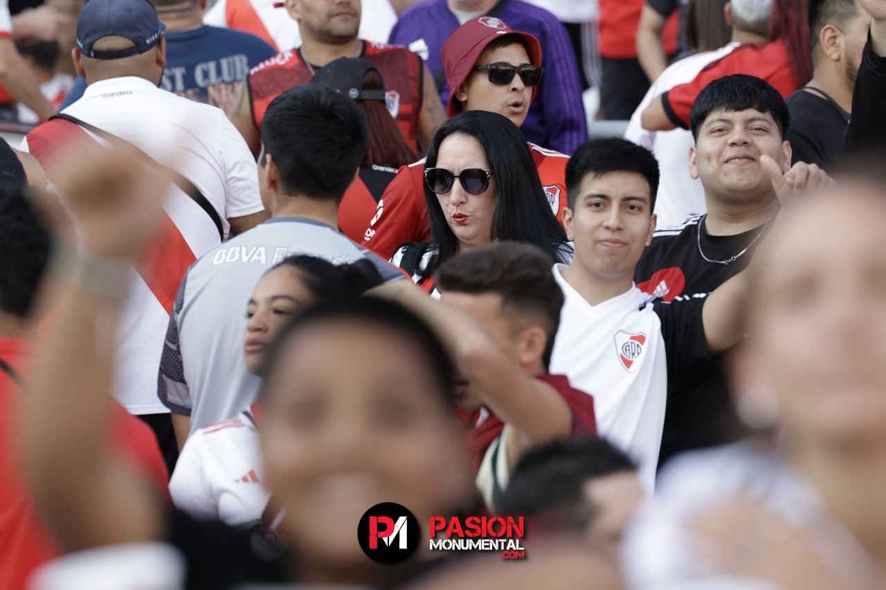 ¡Buscate en el partido de River frente a Talleres en el Monumental!