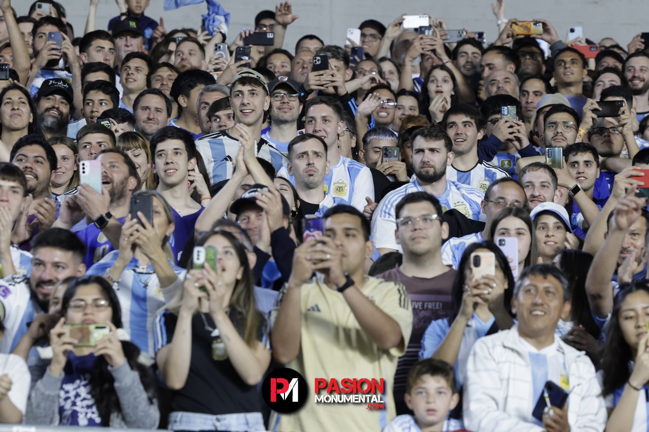 ¡Buscate de Selección en la goleada Monumental de Argentina ante Bolivia!