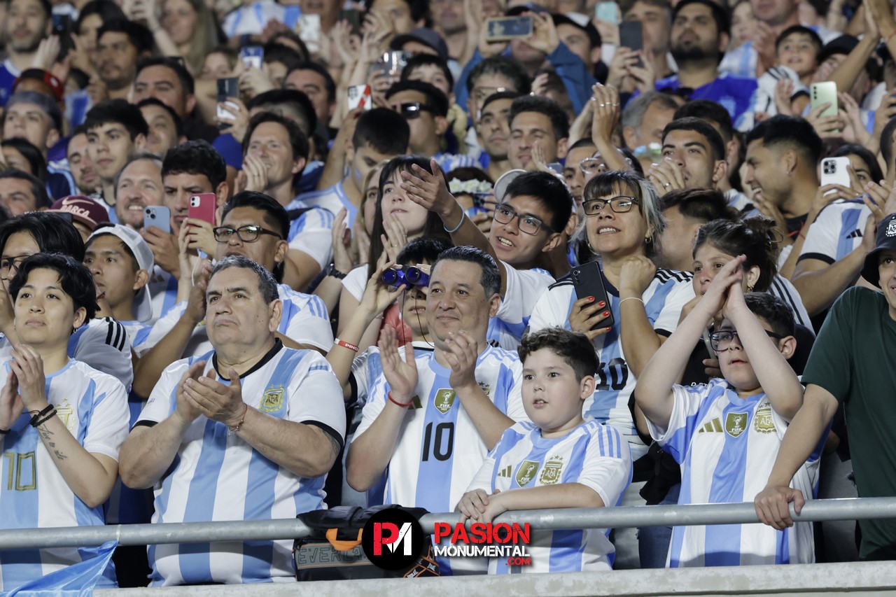 ¡Buscate de Selección en la goleada Monumental de Argentina ante Bolivia!