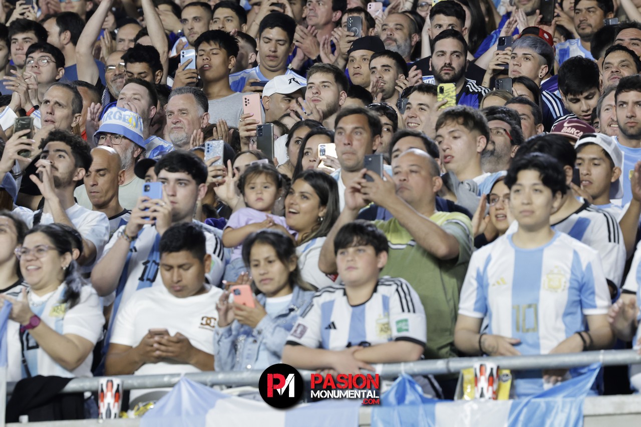 ¡Buscate de Selección en la goleada Monumental de Argentina ante Bolivia!