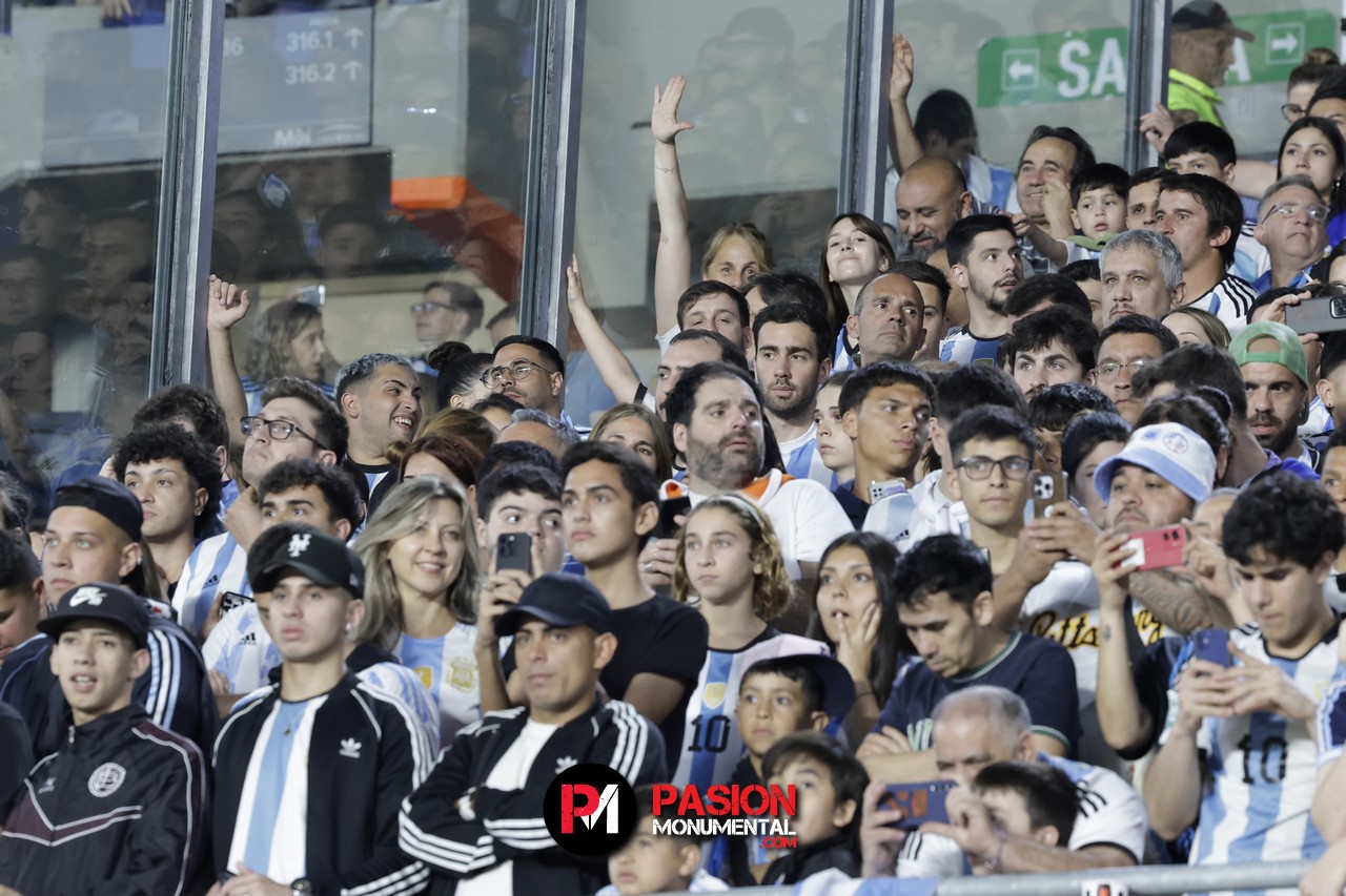¡Buscate de Selección en la goleada Monumental de Argentina ante Bolivia!