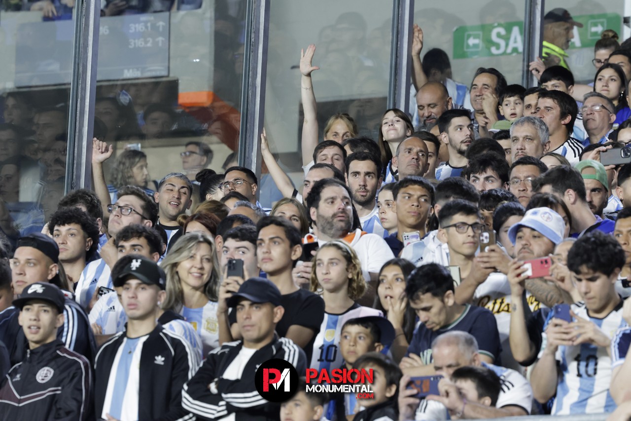 ¡Buscate de Selección en la goleada Monumental de Argentina ante Bolivia!
