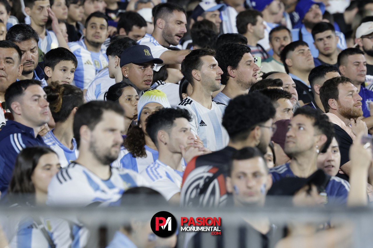 ¡Buscate de Selección en la goleada Monumental de Argentina ante Bolivia!