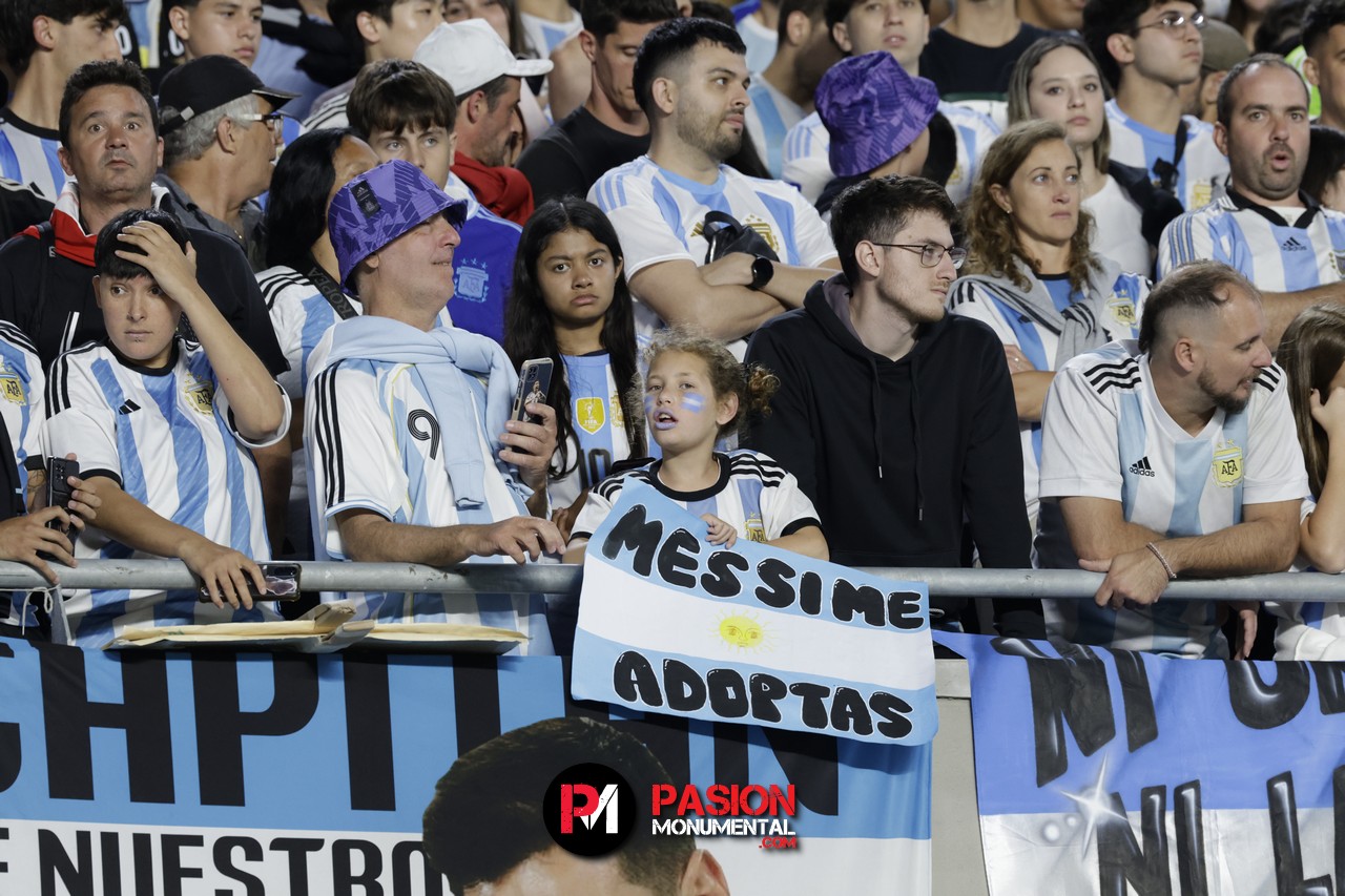 ¡Buscate de Selección en la goleada Monumental de Argentina ante Bolivia!