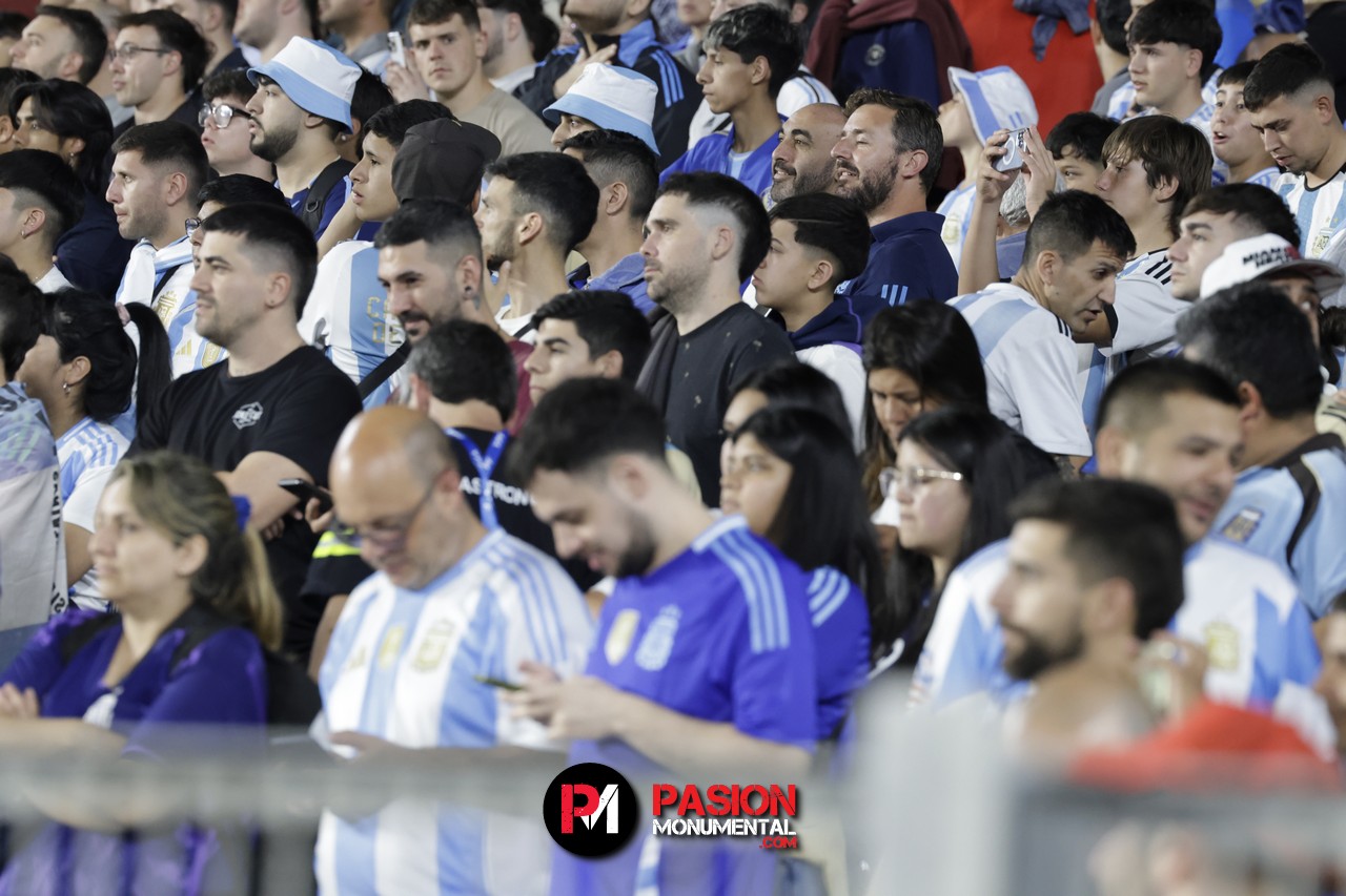 ¡Buscate de Selección en la goleada Monumental de Argentina ante Bolivia!