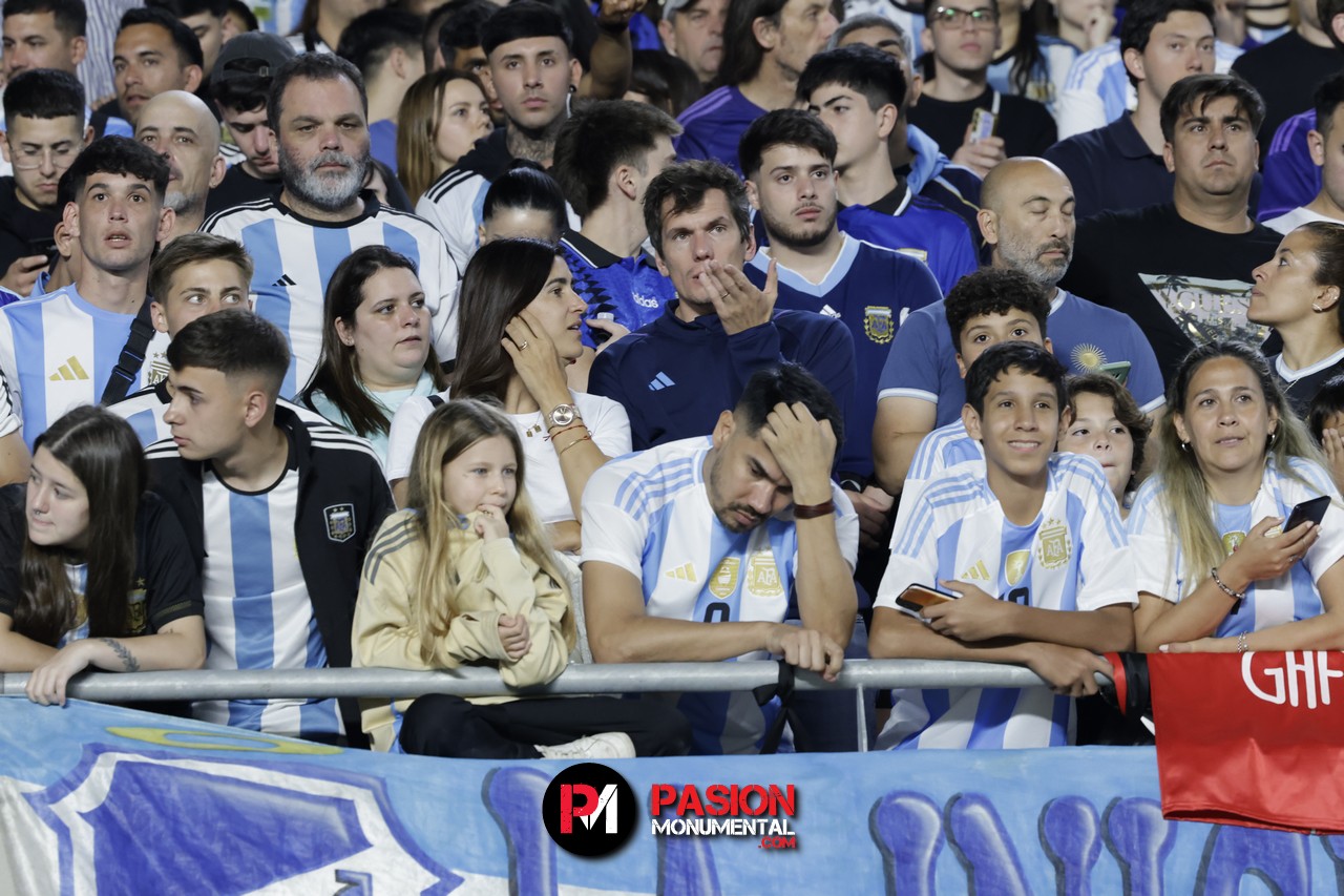 ¡Buscate de Selección en la goleada Monumental de Argentina ante Bolivia!