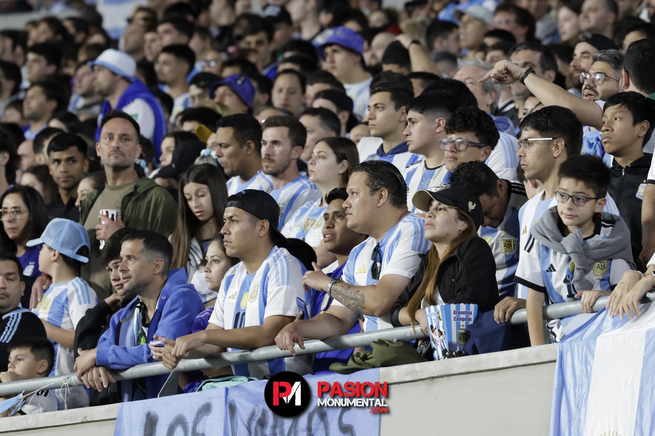 ¡Buscate de Selección en la goleada Monumental de Argentina ante Bolivia!