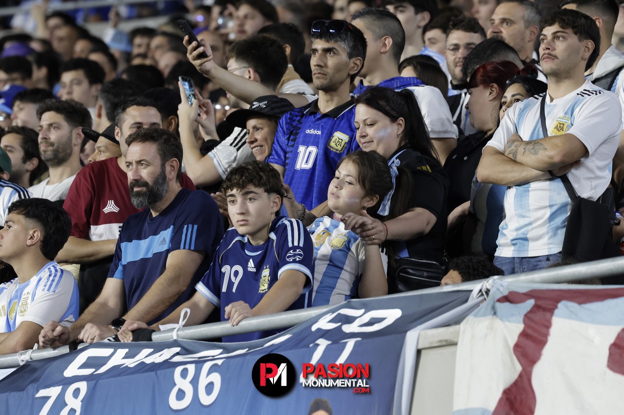 ¡Buscate de Selección en la goleada Monumental de Argentina ante Bolivia!