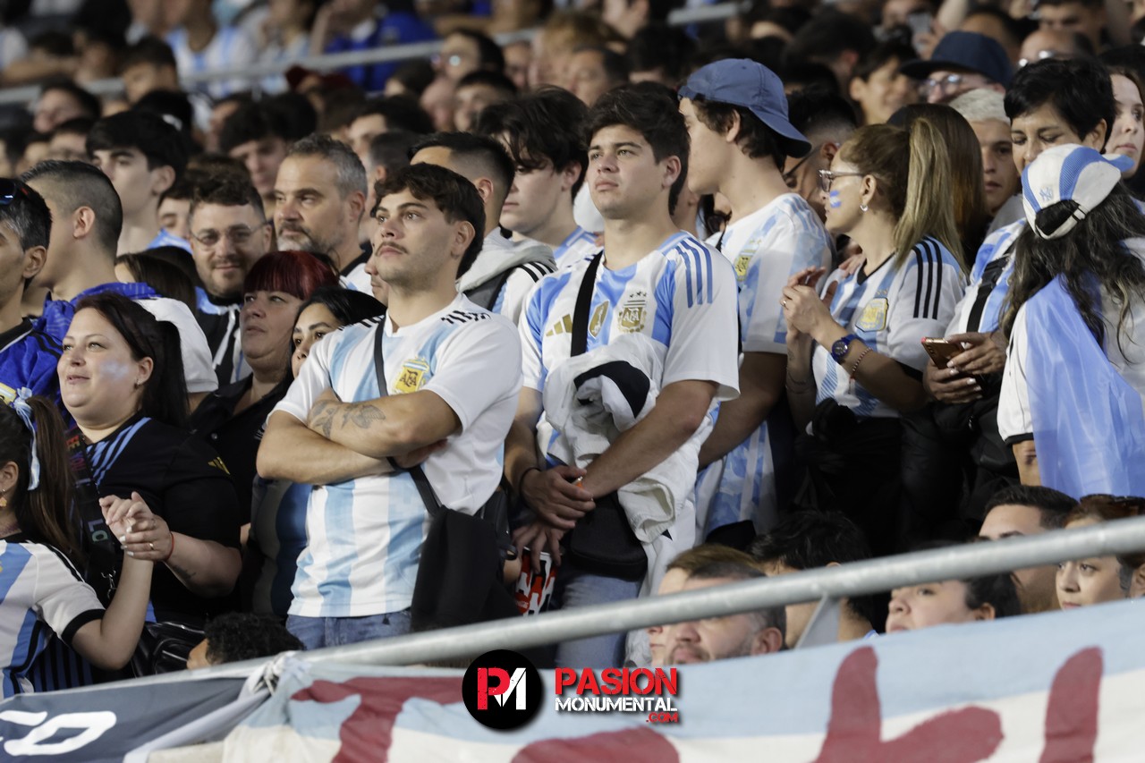 ¡Buscate de Selección en la goleada Monumental de Argentina ante Bolivia!