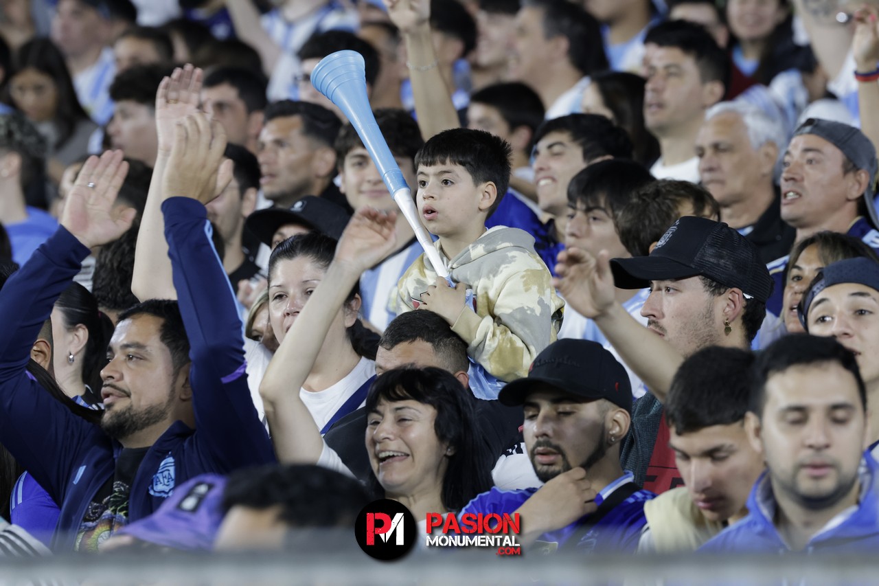 ¡Buscate de Selección en la goleada Monumental de Argentina ante Bolivia!