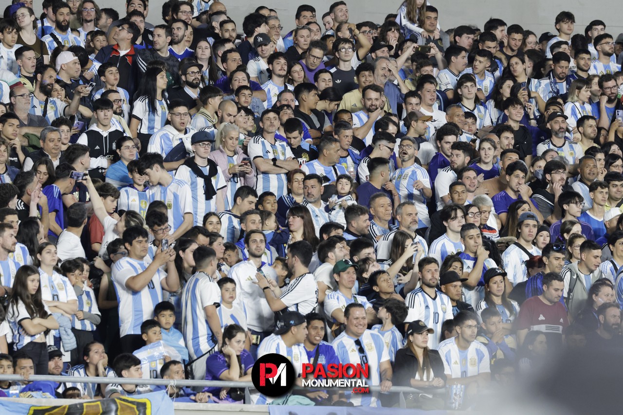 ¡Buscate de Selección en la goleada Monumental de Argentina ante Bolivia!