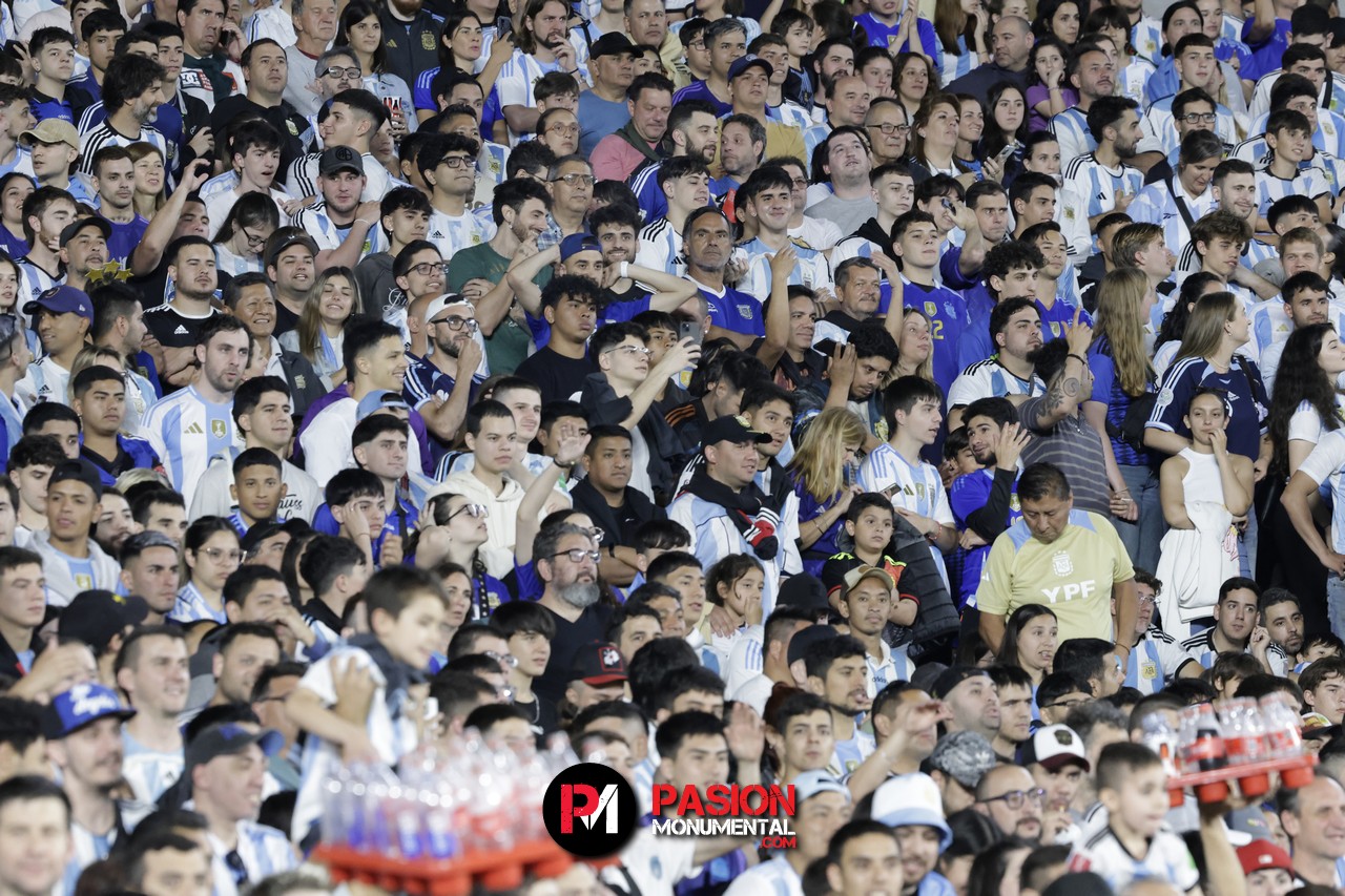 ¡Buscate de Selección en la goleada Monumental de Argentina ante Bolivia!