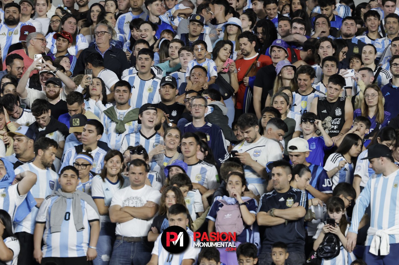 ¡Buscate de Selección en la goleada Monumental de Argentina ante Bolivia!
