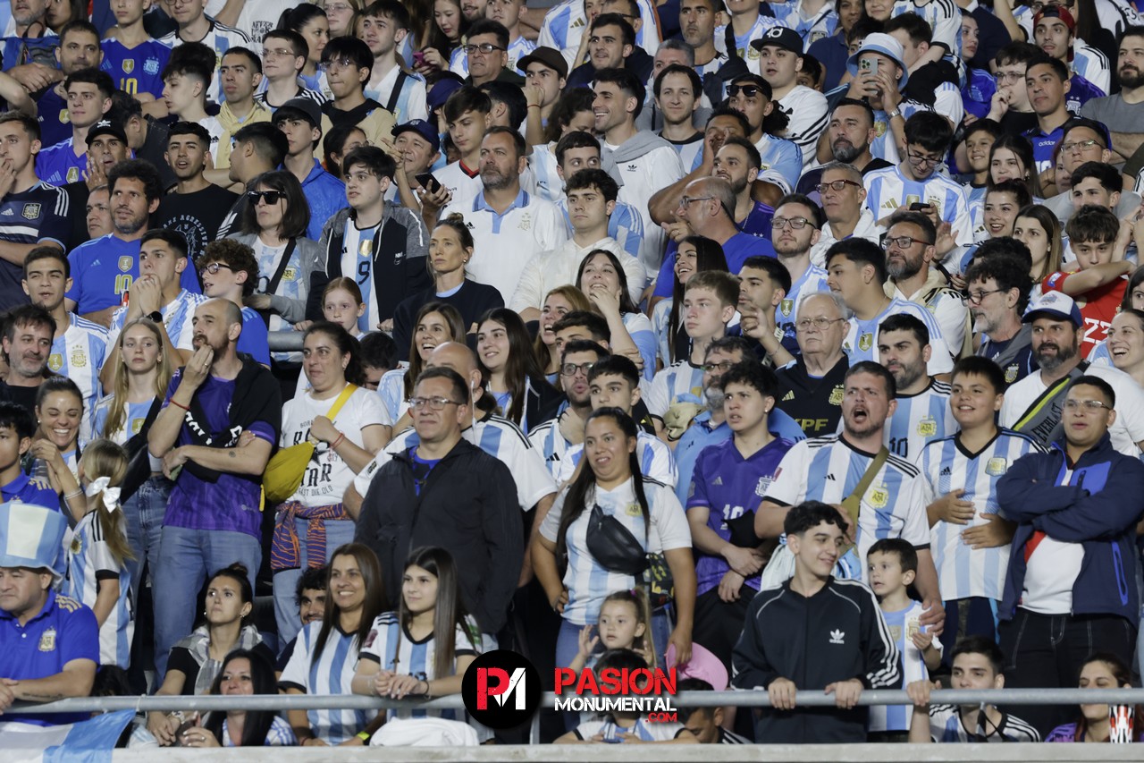 ¡Buscate de Selección en la goleada Monumental de Argentina ante Bolivia!
