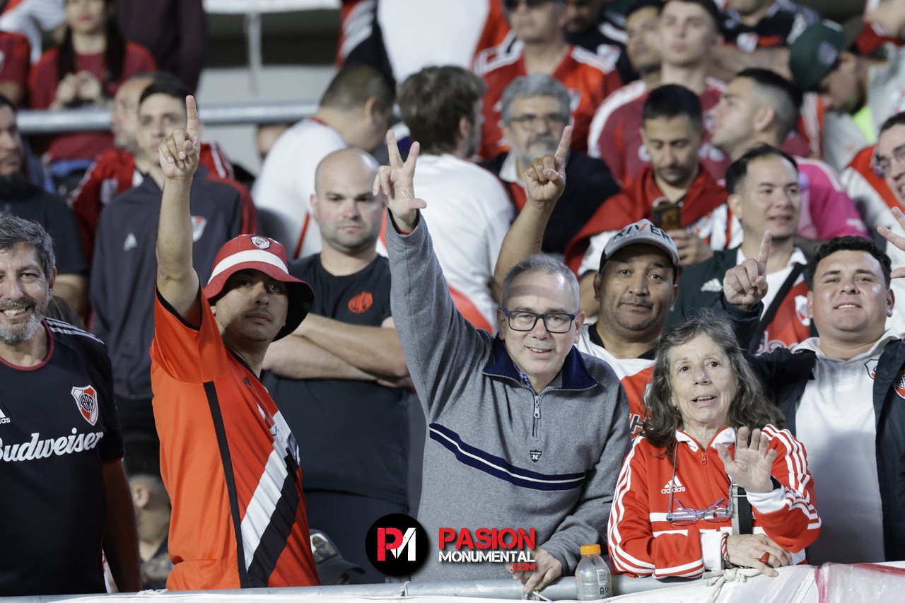 ¡Buscate en el empate de River ante Vélez en el estadio Monumental!