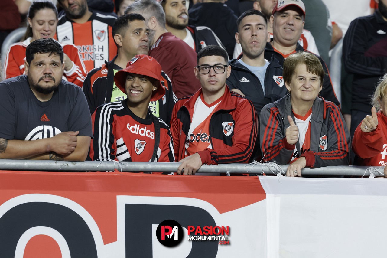 ¡Buscate en el empate de River ante Vélez en el estadio Monumental!