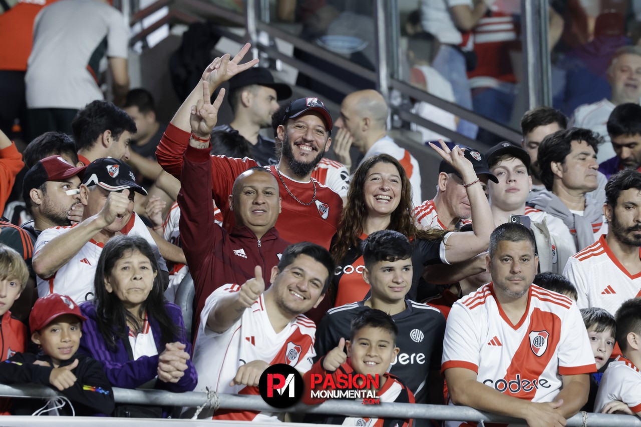 ¡Buscate en el empate de River ante Vélez en el estadio Monumental!